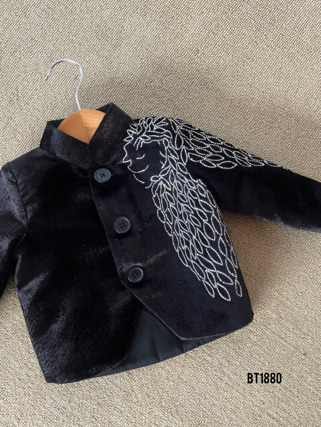 BT1880 Elegant Angelic Embroidered Velvet Ensemble for Boys