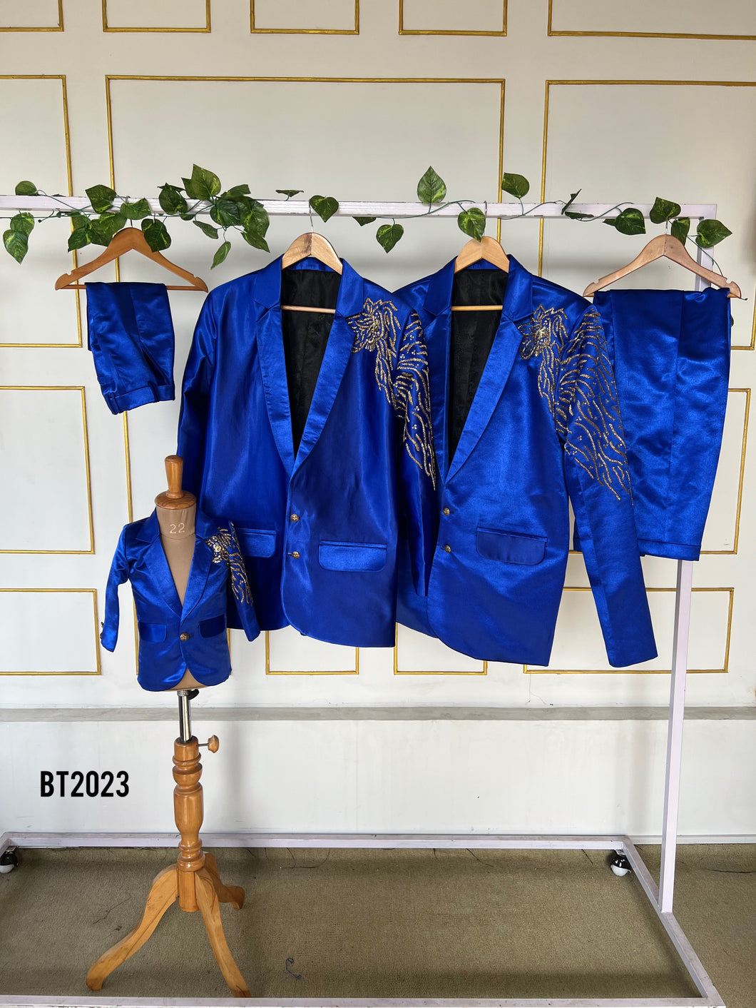 BT2023 Dazzling Royal Blue Family Combo for Dads & Sons 🎉👔