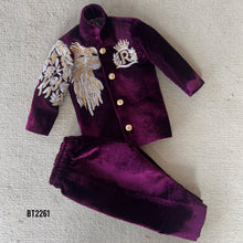 Load image into Gallery viewer, BT2261 🦅✨ Majestic Royal Velvet Outfit for Little Kings 👑
