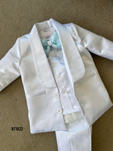 Load image into Gallery viewer, BT1832 Crisp Celebration: Boys&#39; Ivory Formal Suit
