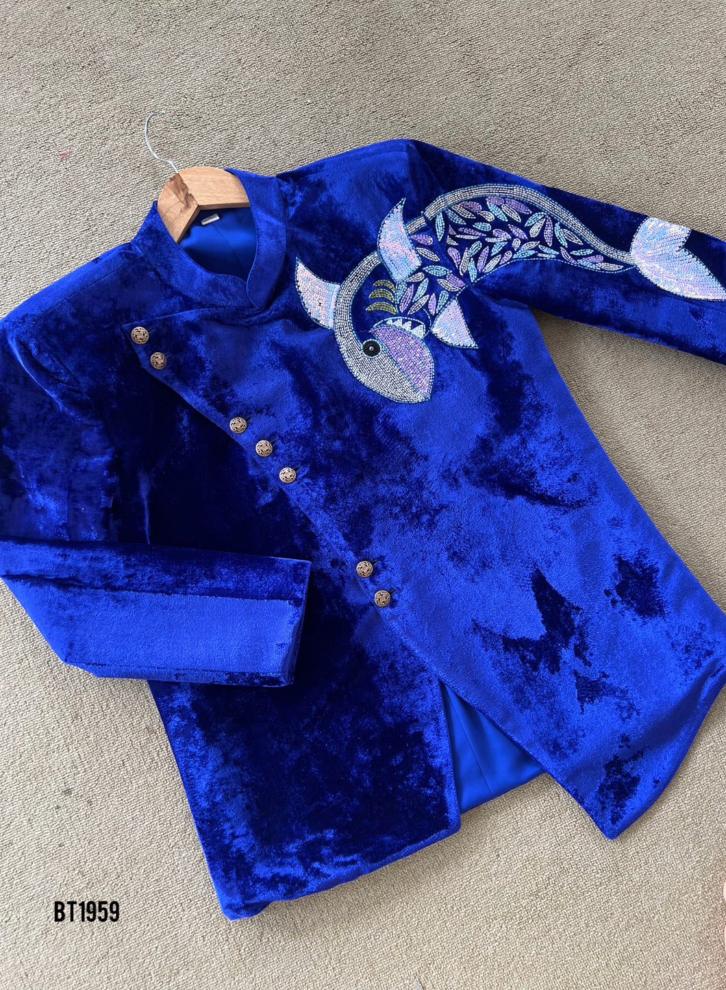 BT1959 Vibrant Blue Velvet Jacket with Fish Embroidery for Dad – Make a Splash in Style 🎣💙