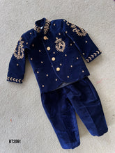 Load image into Gallery viewer, BT2061 🌟 Royal Prince-Inspired Velvet Suit for Little Gentlemen 🌟
