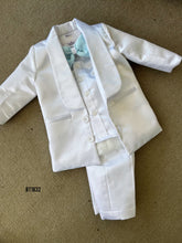 Load image into Gallery viewer, BT1832 Crisp Celebration: Boys&#39; Ivory Formal Suit
