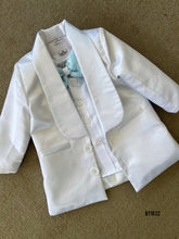 Load image into Gallery viewer, BT1832 Crisp Celebration: Boys&#39; Ivory Formal Suit
