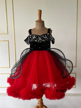 Load image into Gallery viewer, BT1945 Glamorous Red and Black Mom-Baby Dress Set
