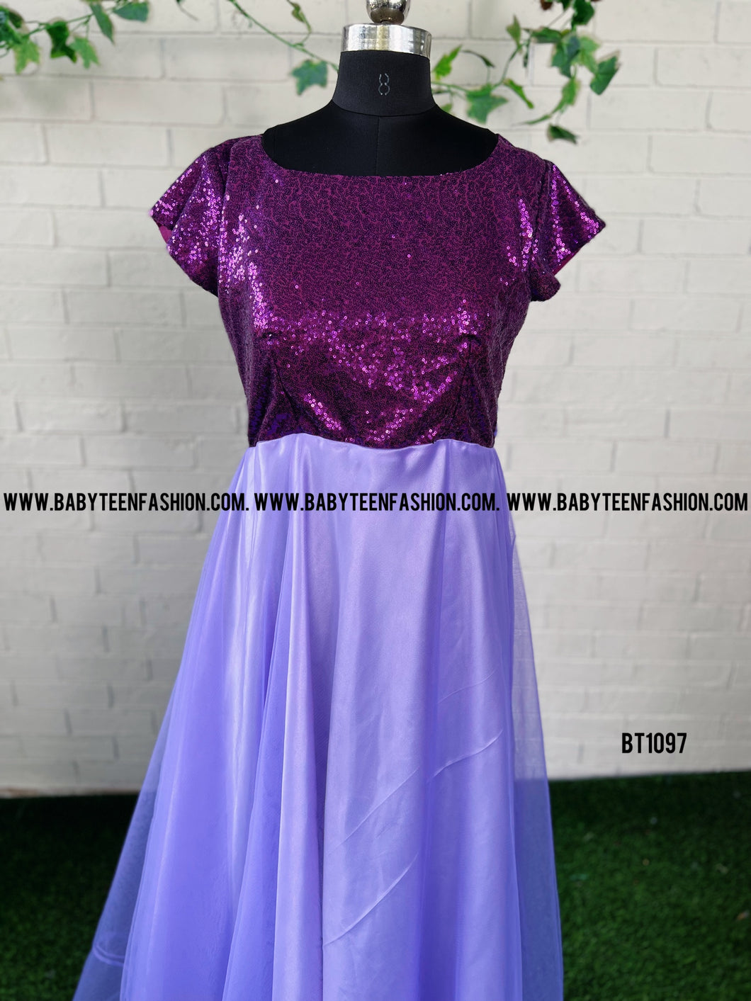 BT1097 Mom Gown